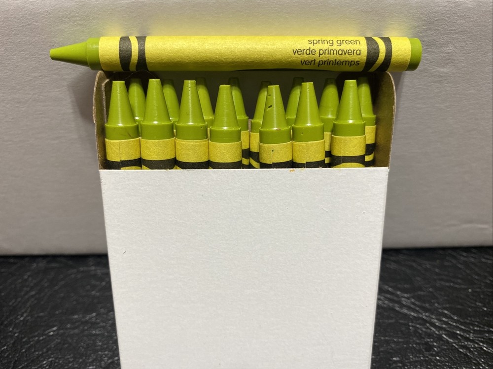 (16) Crayola Crayons (spring green) BULK