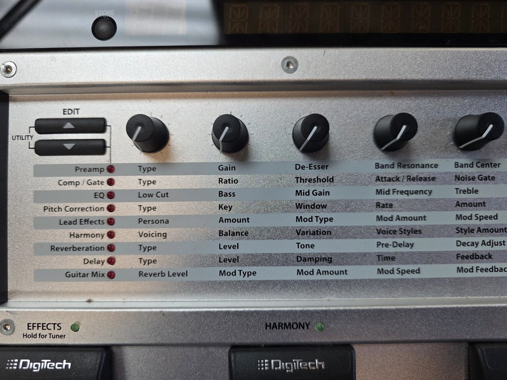 Digitech Vocalist Live 4 Vocal Effects Processor W/ Power supply