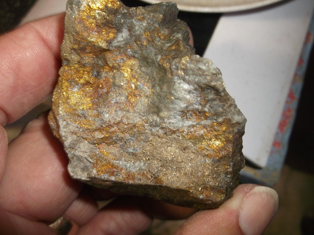 Gold, silver, copper, 133 grams samples ,ore high grade .
