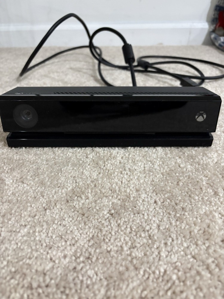 Microsoft Xbox One Kinect Sensor Bar Black Used Great Condition