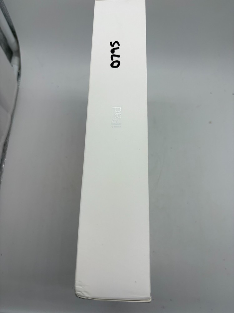 Apple iPad 10th Generation A16 EMPTY BOX with Manuals