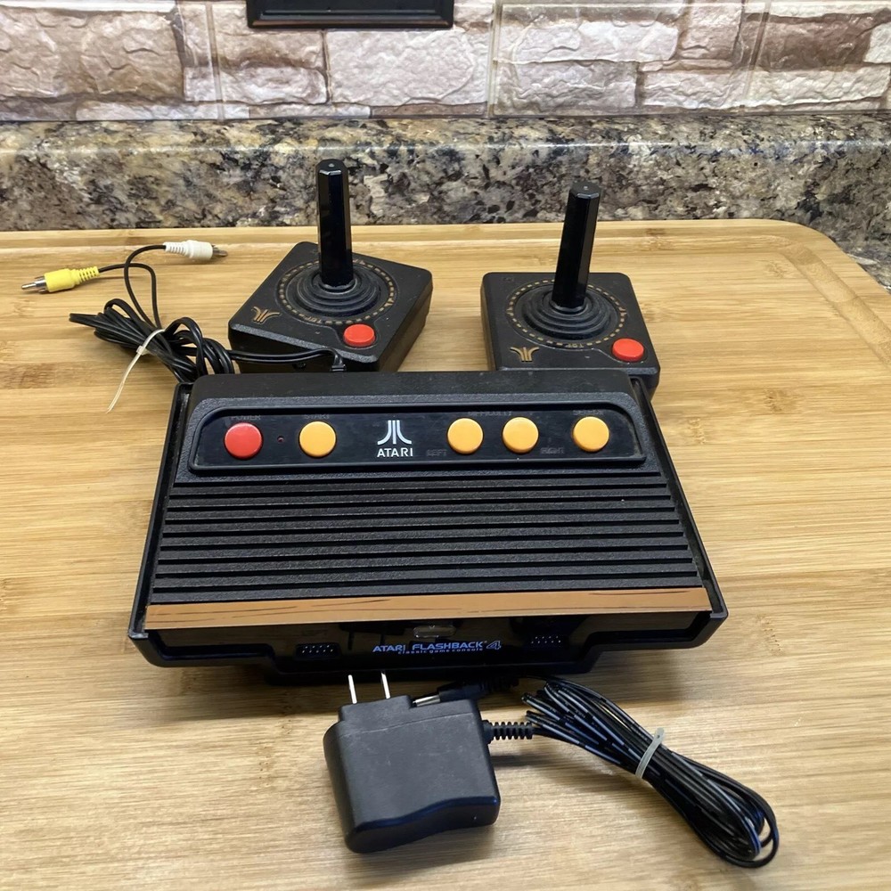 Atari Flashback 4 Classic Game Console With 2 Wireless Joystick Controllers