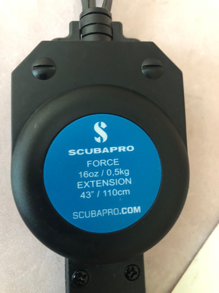 SCUBAPRO REGULATOR / ACCESSORY CONSOLE CLIP NICE!