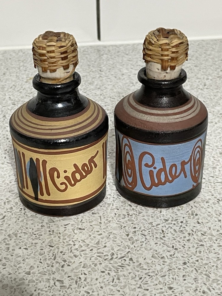 2 SMALL PRIDDOE'S STUDIO POTTERY HAND PAINTED "CIDER" BOTTLES PAIGNTON DEVON