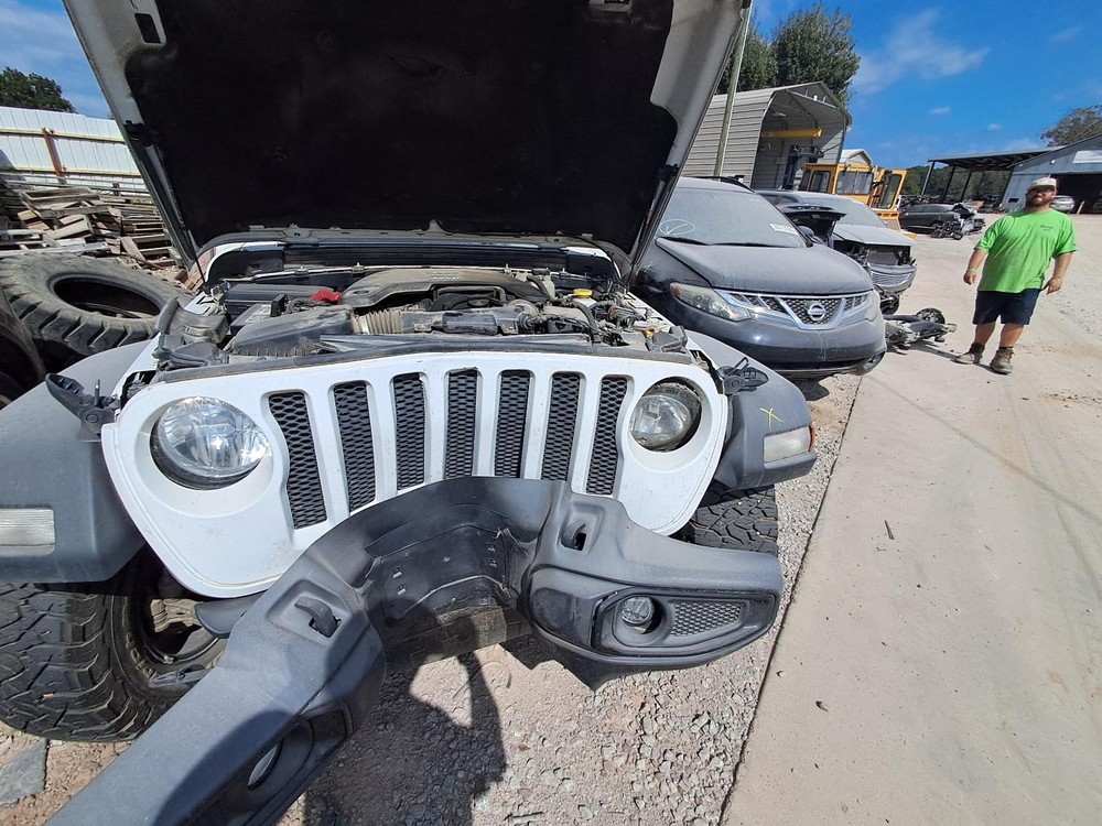 Used Telematics Interface Module fits: 2019 Jeep Wrangler Communication telemati