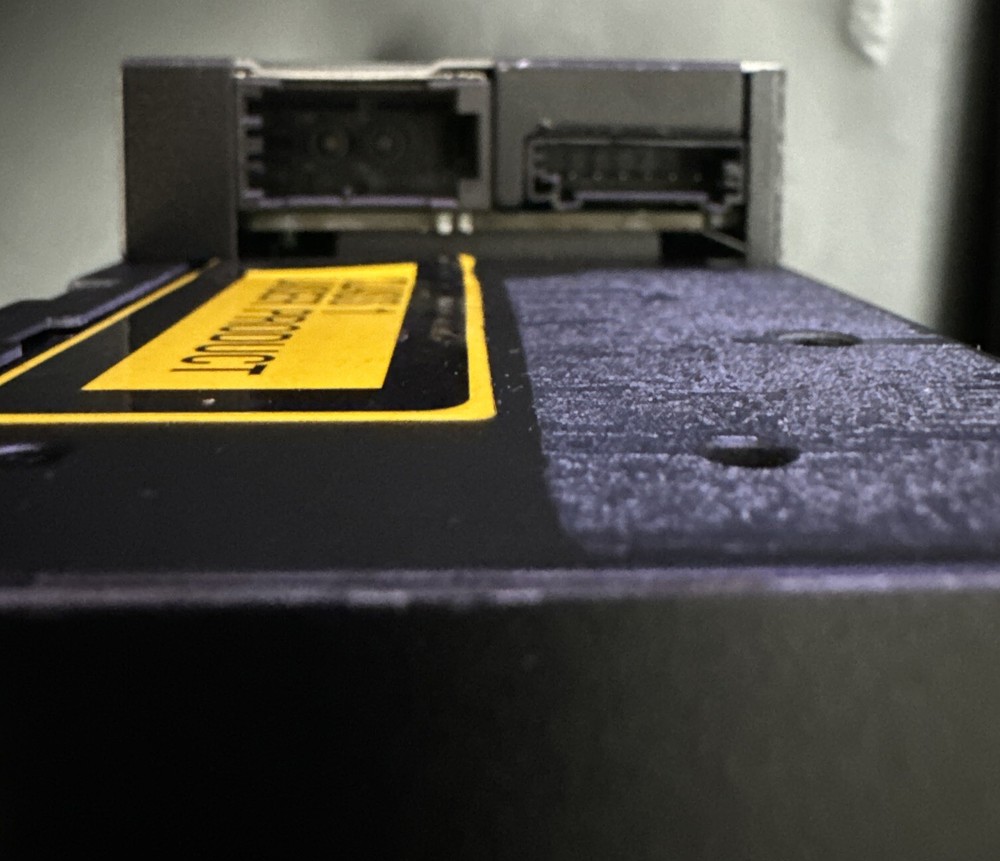 Genuine Porsche CDC-4 CD 6-Disc Changer