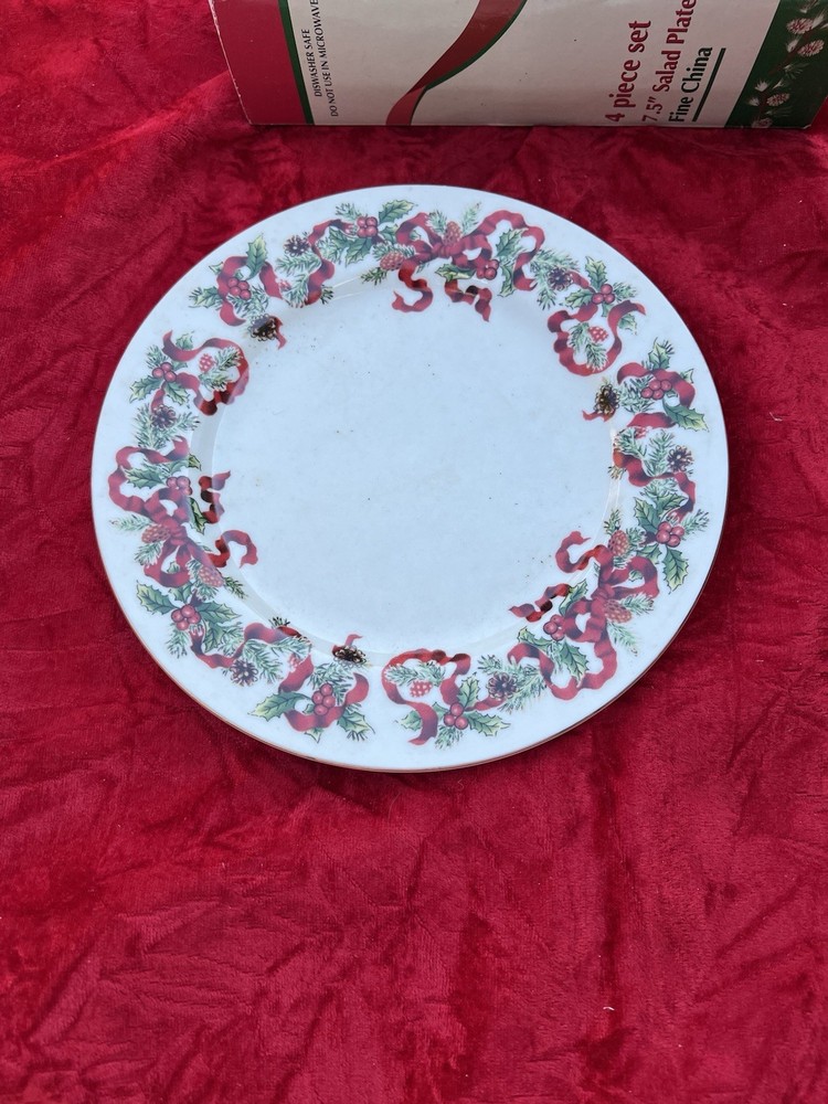 Fine China Christmas Set