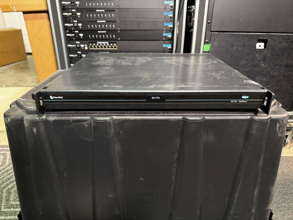 NewTek VISRT - TalkShow Skype Teams Server VS-100 Video Calling System 1U PC SDI