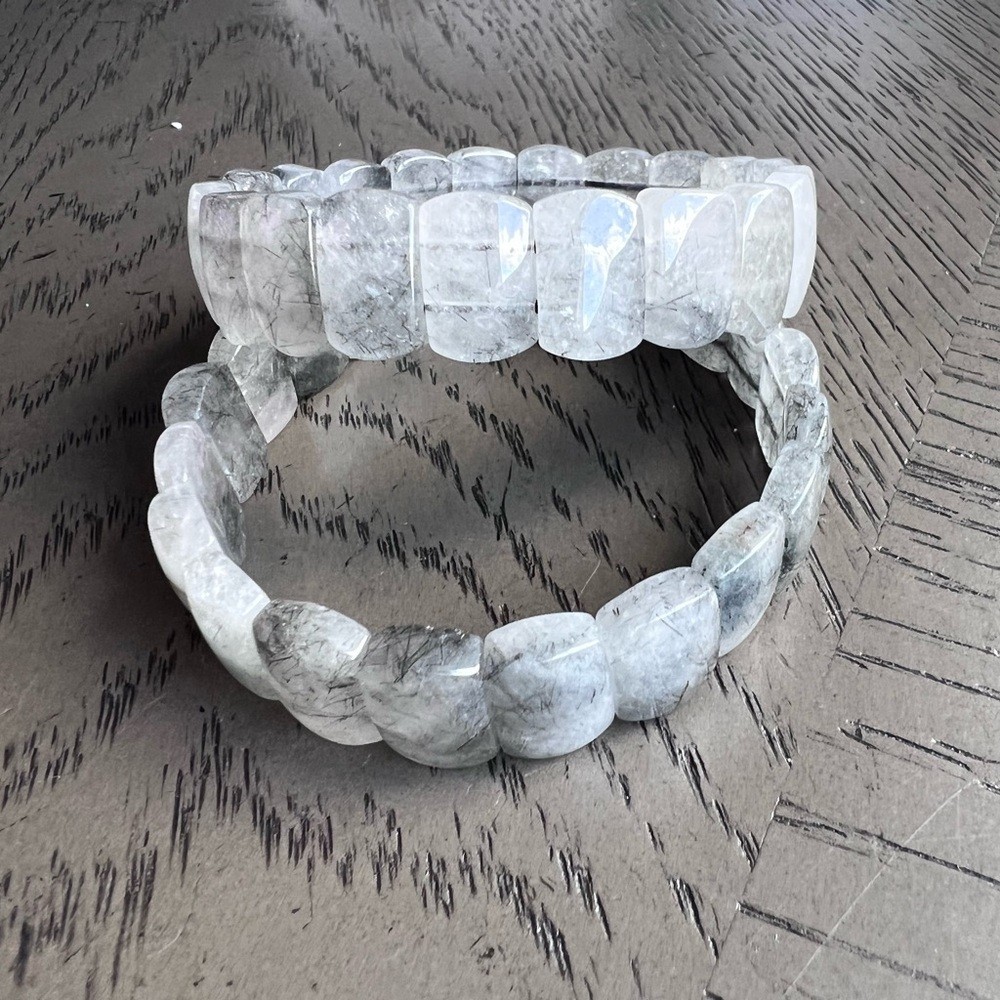 Black rutile soft bangle 7 (one)