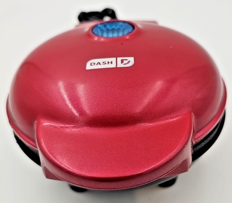 Dash Mini Pizzelle Maker, Used