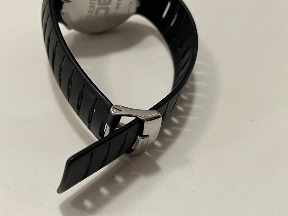 Suunto D6 Dive Computer w Box, extra large strap and protective cover