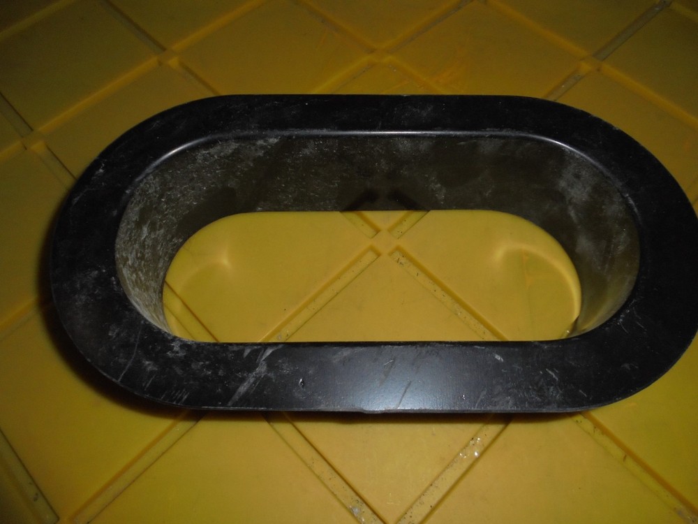 DOMETIC AC DUCT TRANSITION RING 4.75" OBLONG