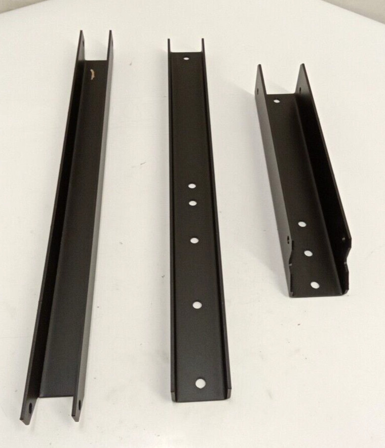 Chatsworth 11746-718 Triangular Wall support Bracket 18" Steel for Cable Runway