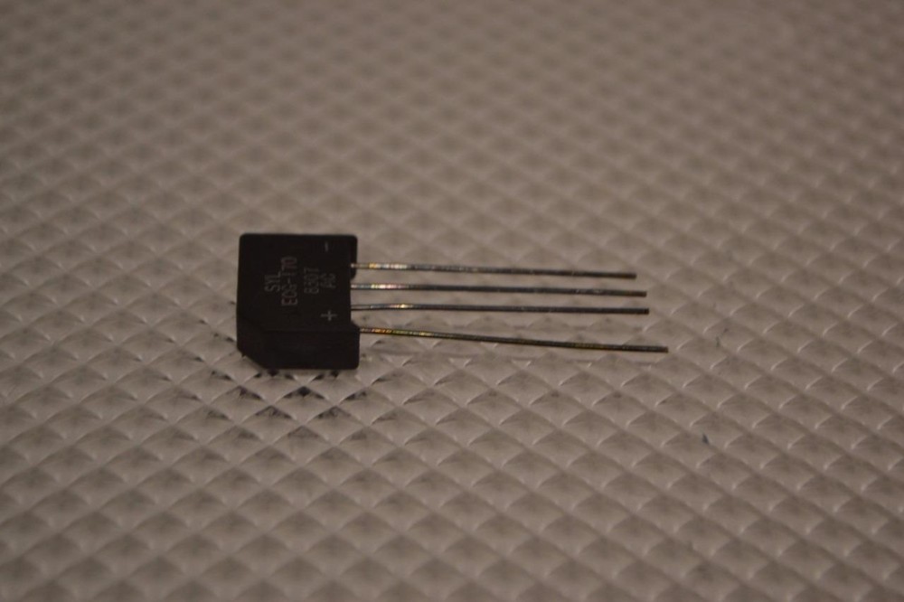ONE NEW SYLVANIA COMPONENT ECG 170 8307AC.