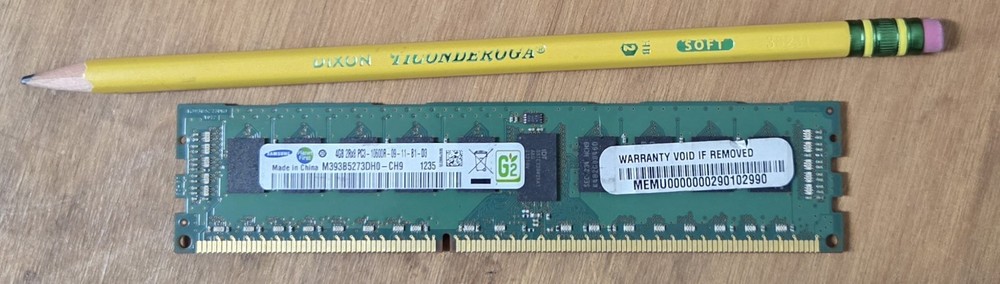 4GB DDR3 ECC RAM Samsung M393B5273DH0