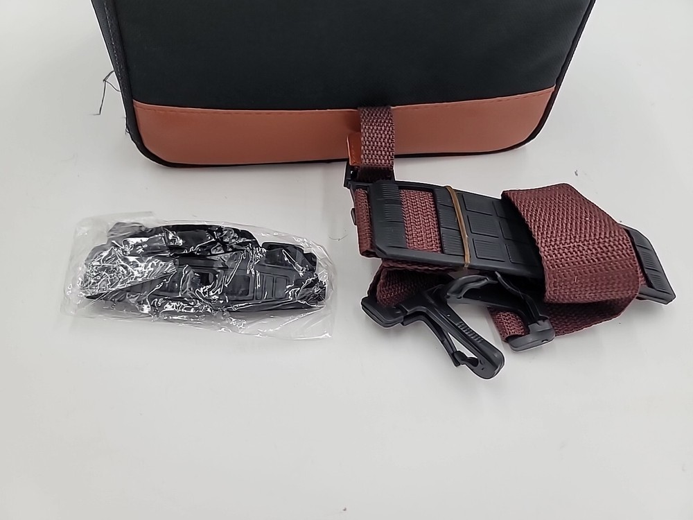 Olympia Advanced Camera EL1124 35mm Retractable Flash Self Timer & Carry Bag
