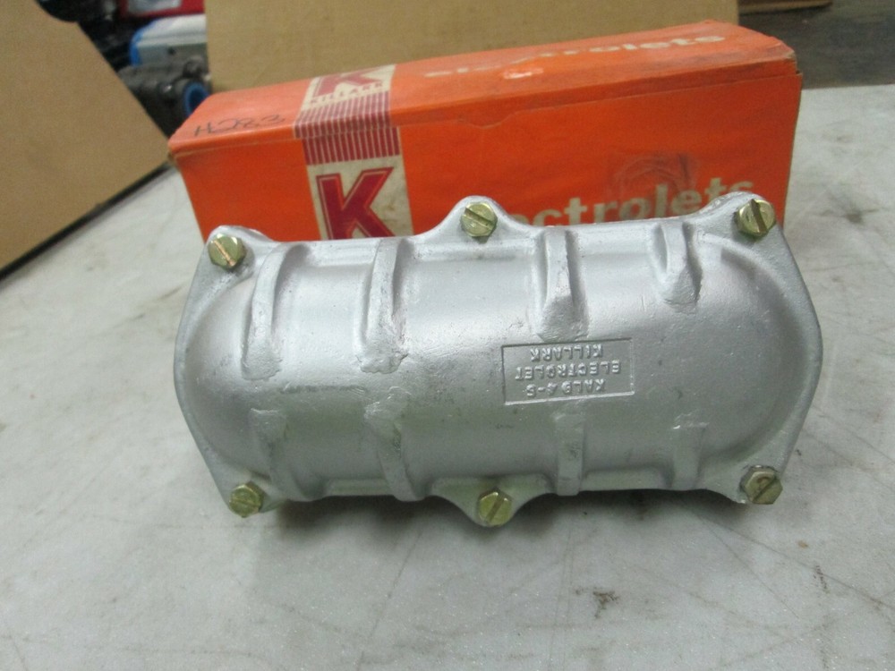 Hubbell Killark Explosion Proof Elbow 1-1/2" FNPT XALB-5 (NIB)