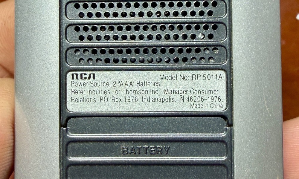 RCA digital audio recorder Model RP-5011A tested, working, flash memory 8MB 2004