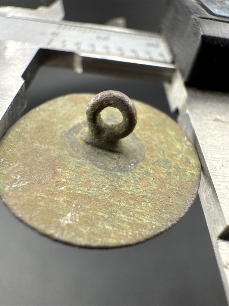 Colonial Era Button Found In Virginia Flat Button #54