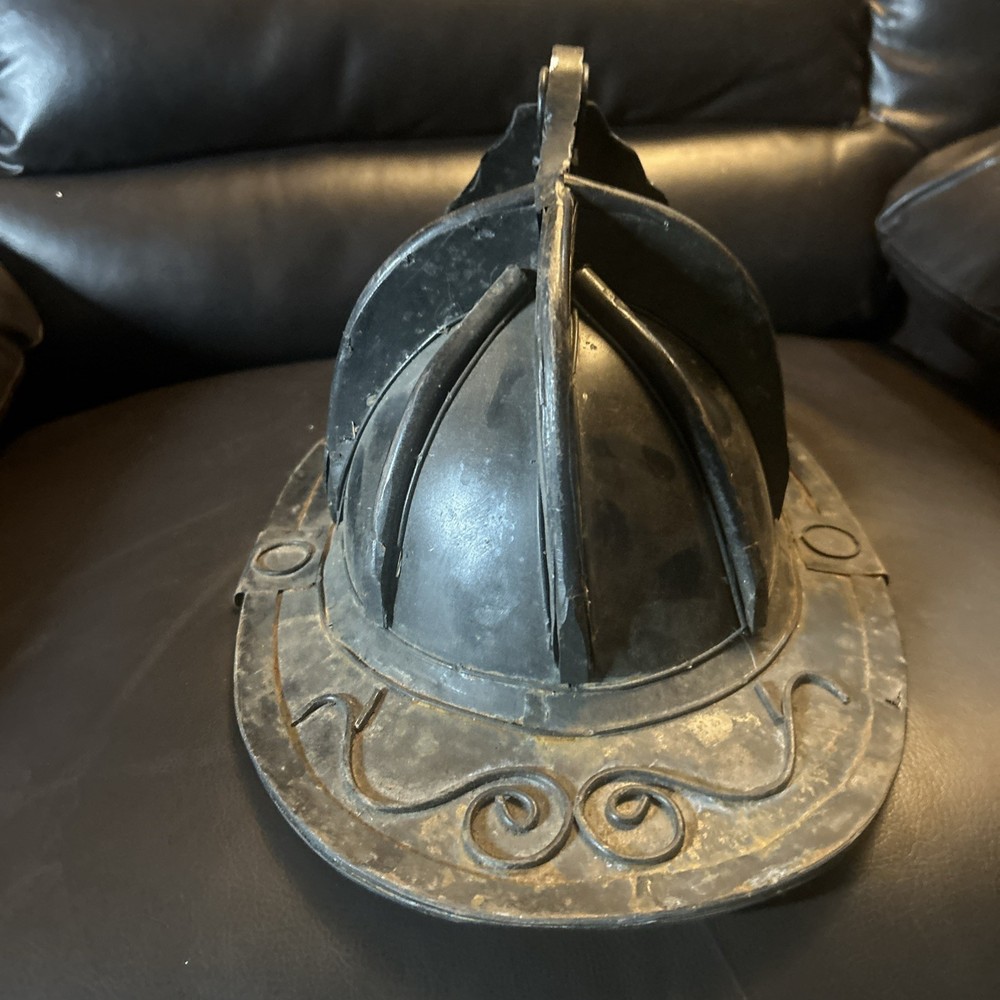 Fire Chief Helmet Decoration