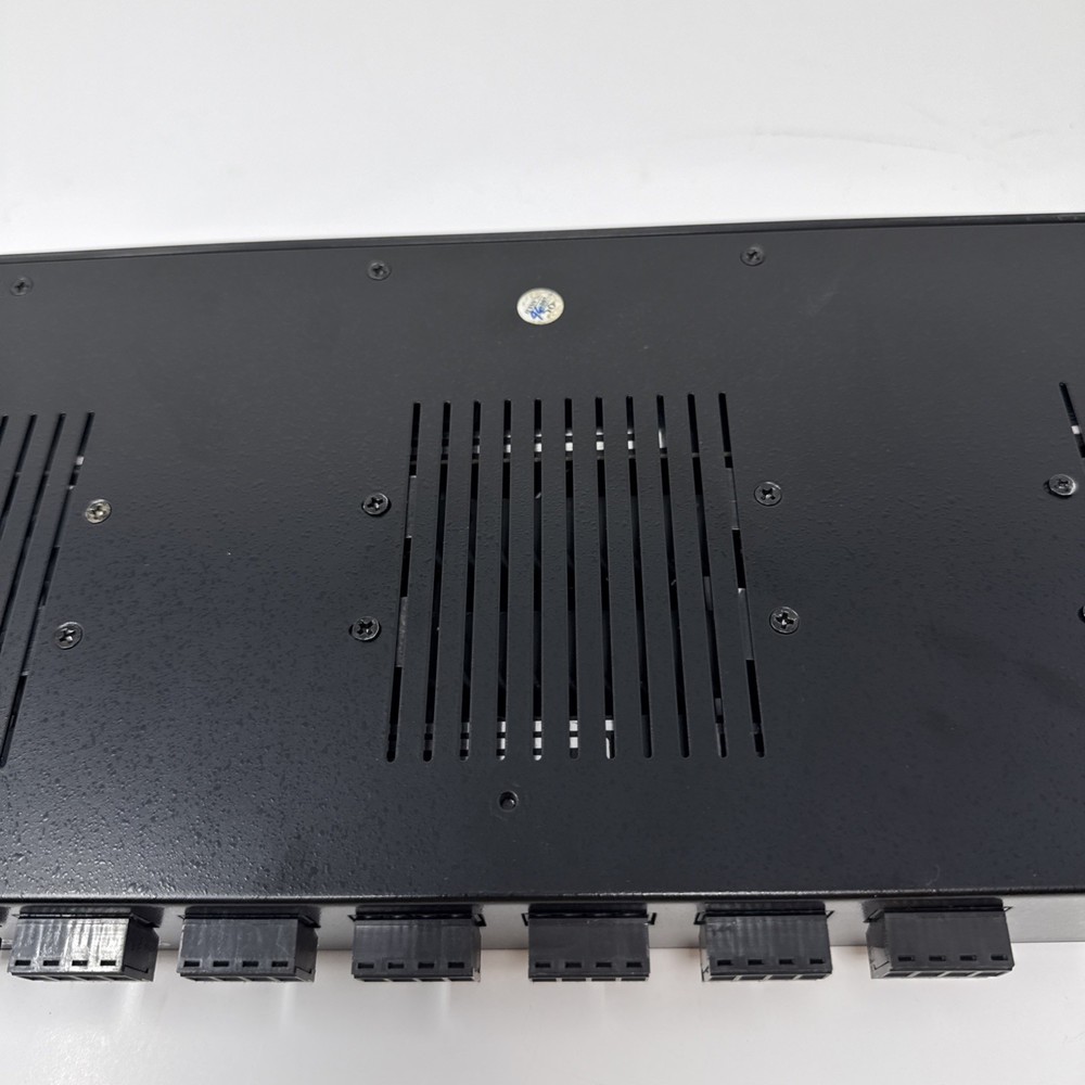 SpeakerCraft 8-Zone Multiroom Speaker Selector S8DC