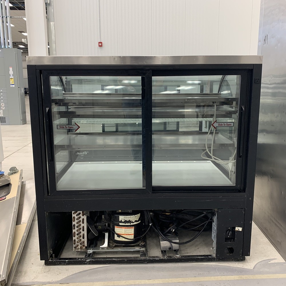 deli case Tcgr 50
