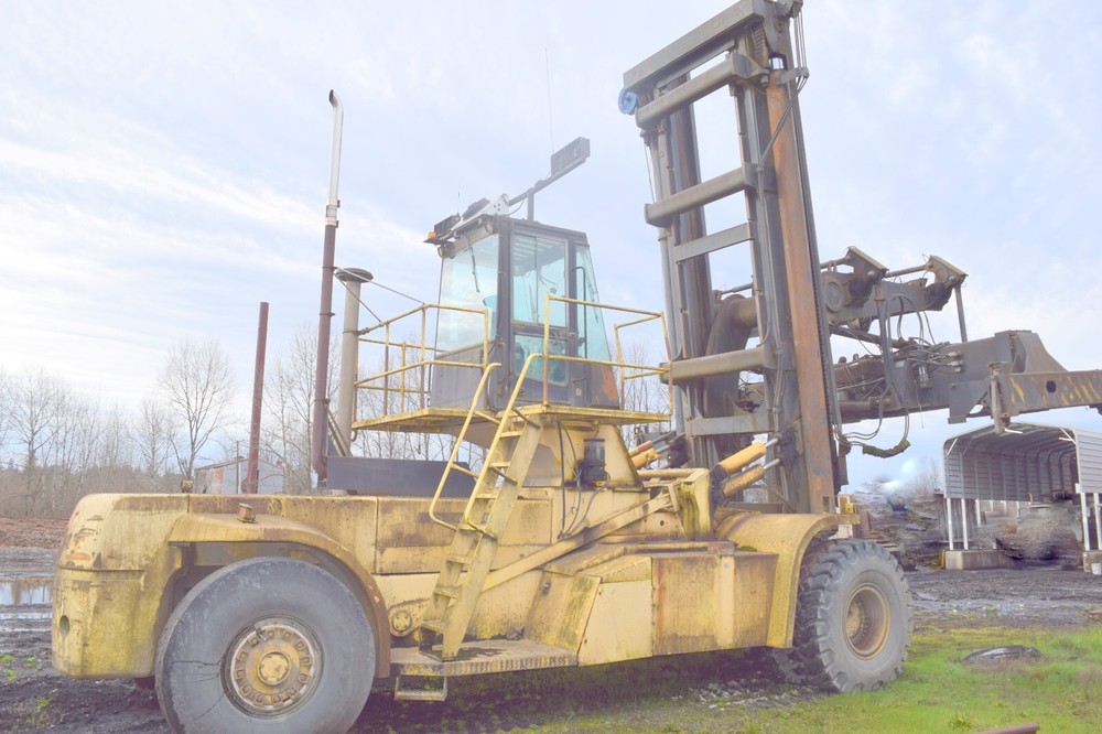 Hyster H 1050 E forklift with, container handler Attachment, Cummins M-11,