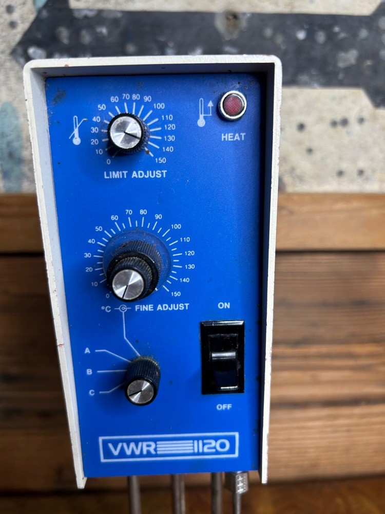 VWR Temperature Circulator Controller Model 1120