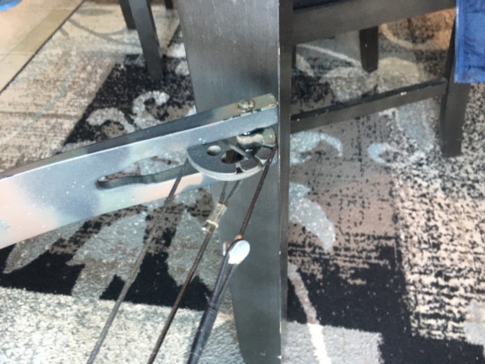 Vtg compound hunting bow