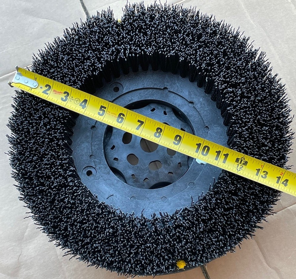 Total Source Scrubber Brush 40283270 Black