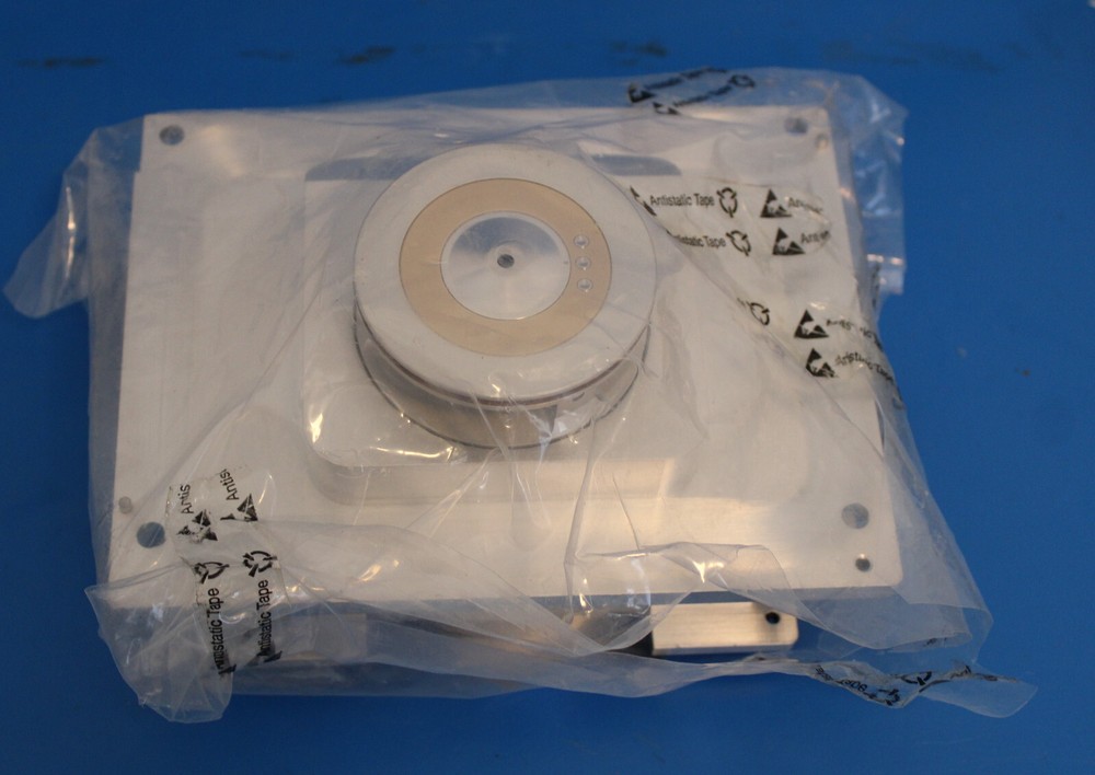 Thermo HCD-SRIG Ion Source Transfer Module + Interface Mounting Bracket Flange
