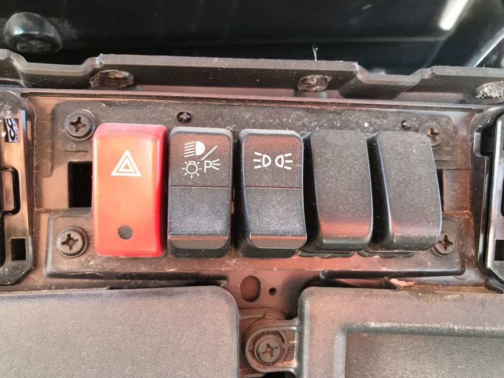 2012-2027 Kenworth T680 SWITCH Dash Panel - Used