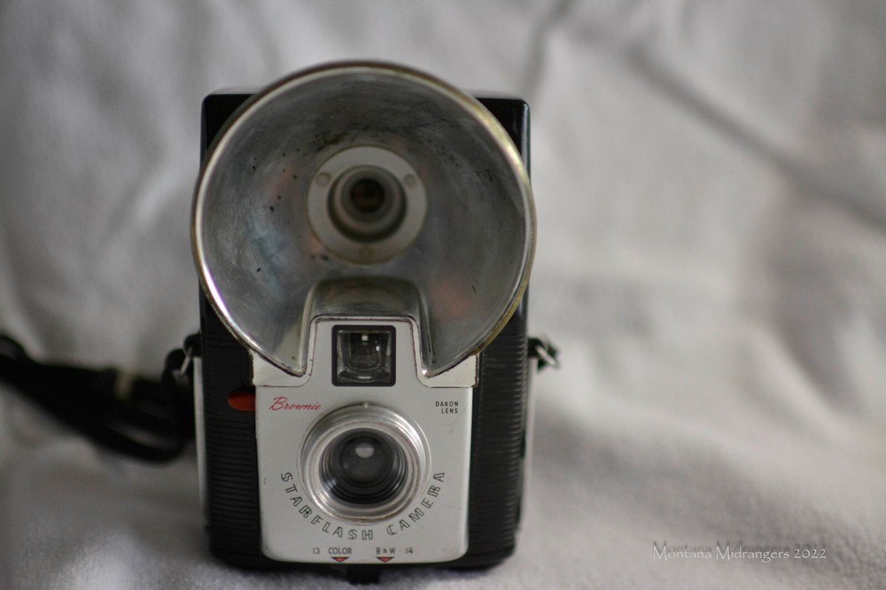 Kodak Brownie Starflash Camera 1957-1965
