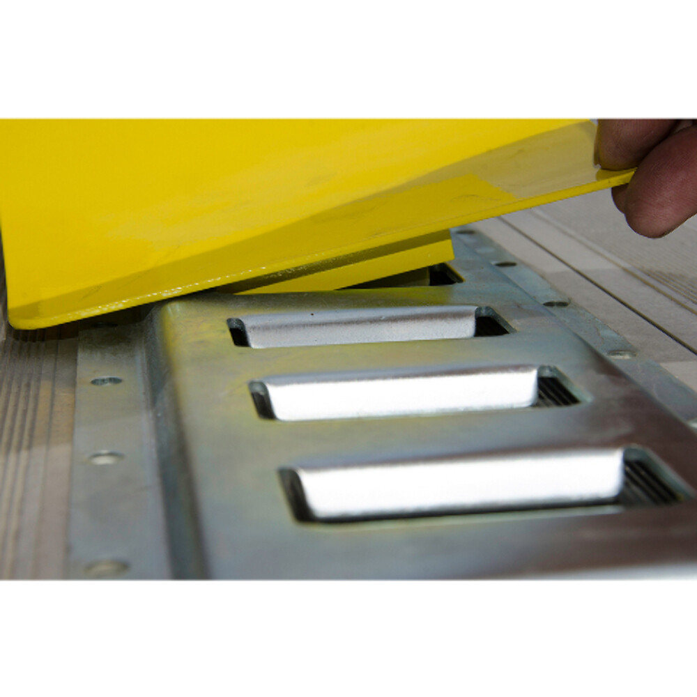 Erickson 09162 E-Track Moveable E-Chock Wheel Chock 1Pc