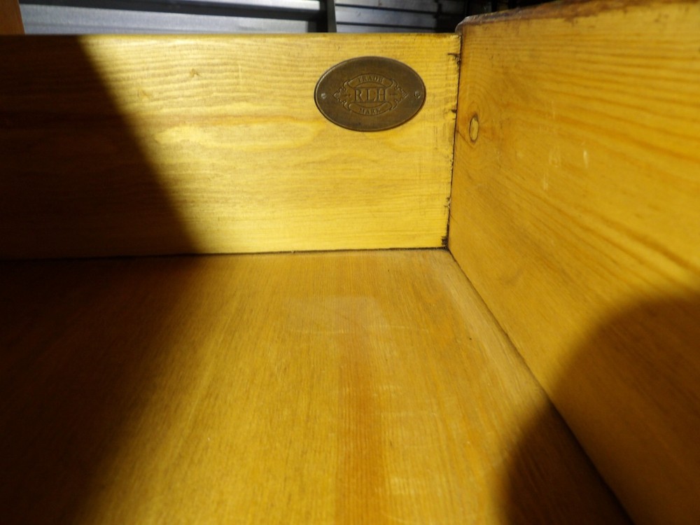 Ralph Lauren Home Sideboard / Buffet Serving Station / Console Table