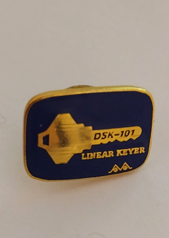 Linear Keyer DSK-101 Lapel Pin