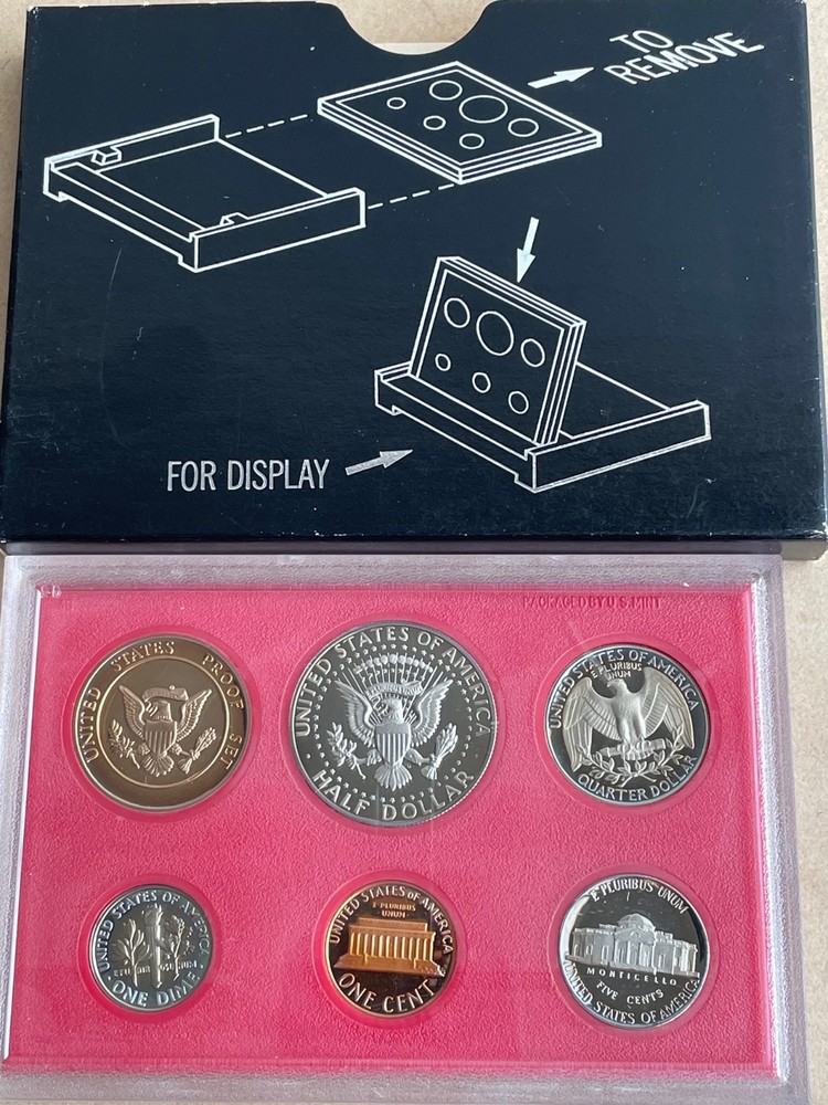 1982-S US Mint Proof Set in Original Govt Packaging -- Nice!