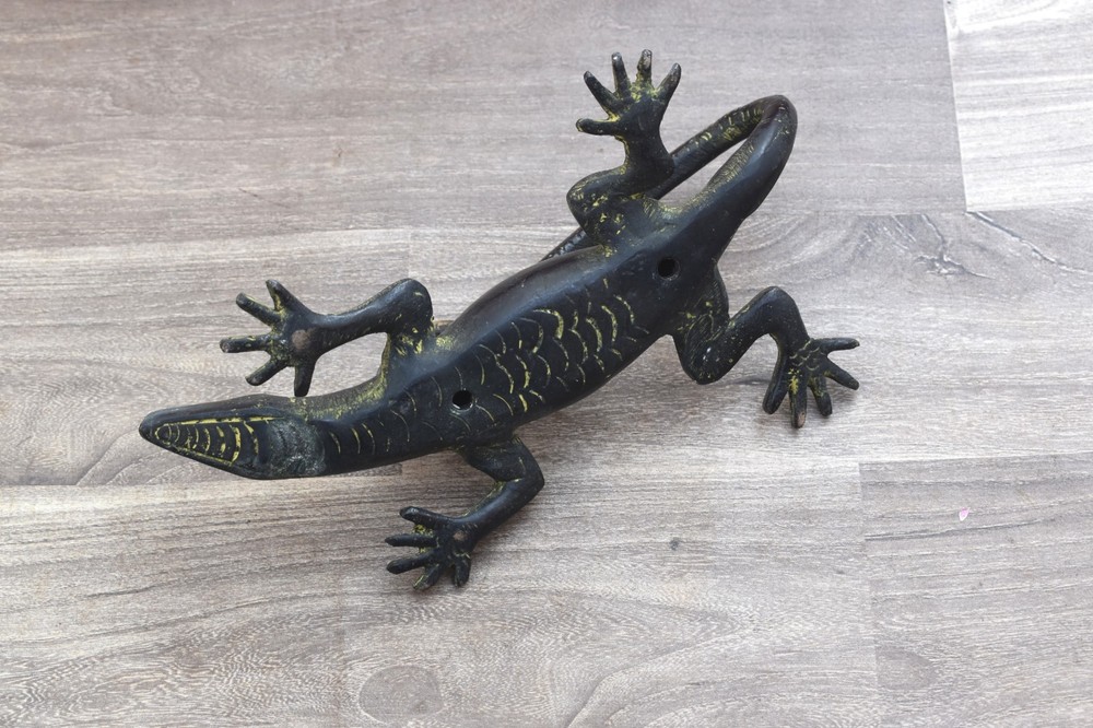 Vintage Brass Door Handle pull Lizard Heavy Gate Pull Handle Table Decor statue