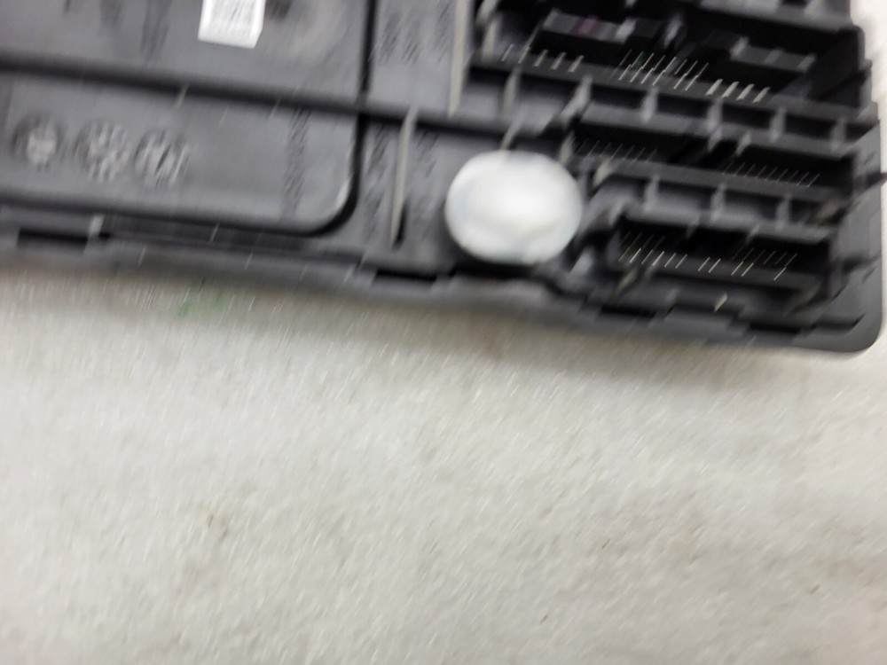 ⭕21-23 Tesla Model 3 Right Low Voltage Controller Electronic Module 1497848-00-E