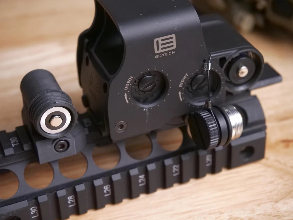 Eotech CR123A Battery mount