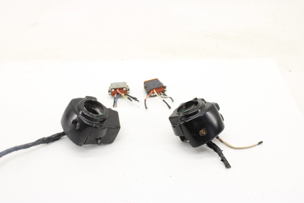 00-05 Harley-davidson Electra Glide Classic Efi Flhtci Right/Left Control Switch