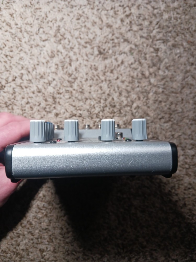 Behringer Europack UB502(untested)