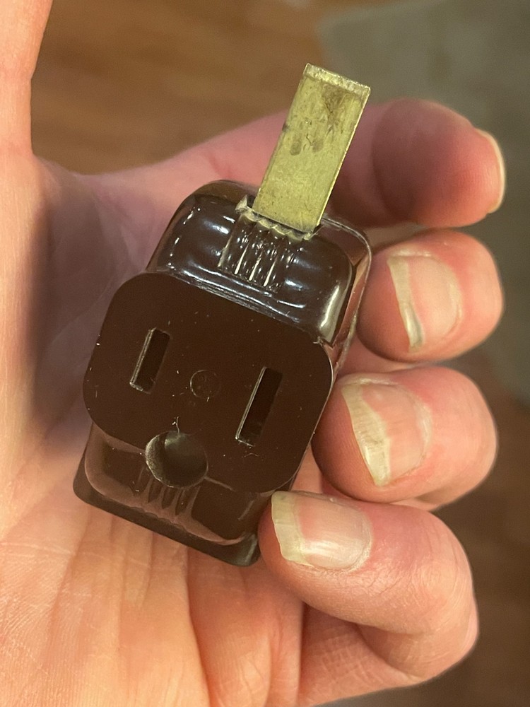 Vintage Bakelite Wall Socket Multi Plug Adapter Extension 1940’s