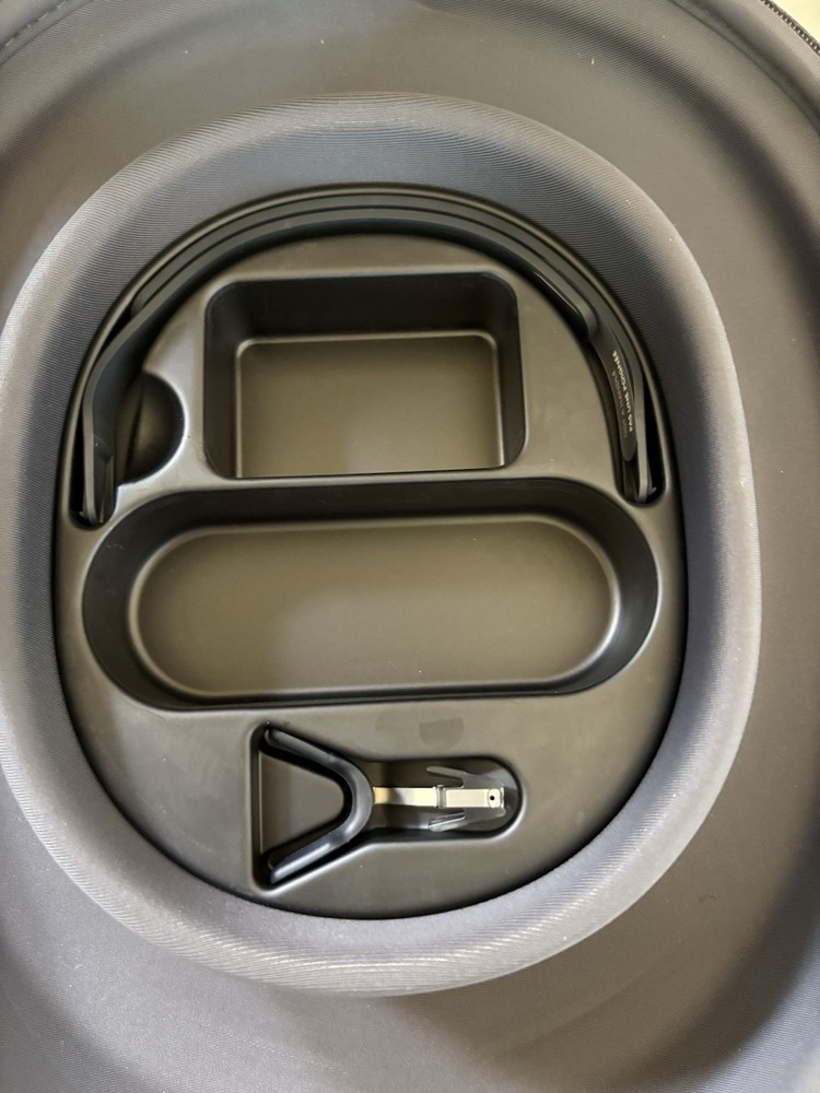 Microsoft Hololens 1 Development Edition (1688) Not Tested