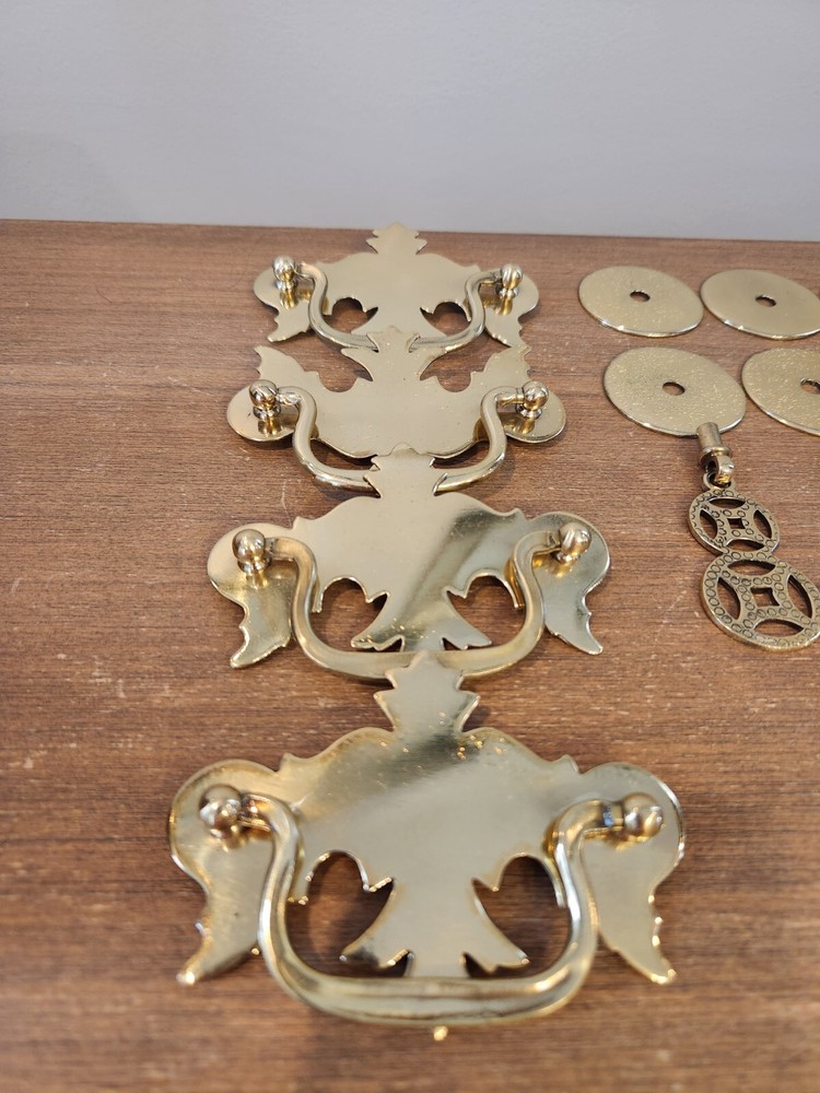 A Lot Of Vintage Draw Pulls/ Handles