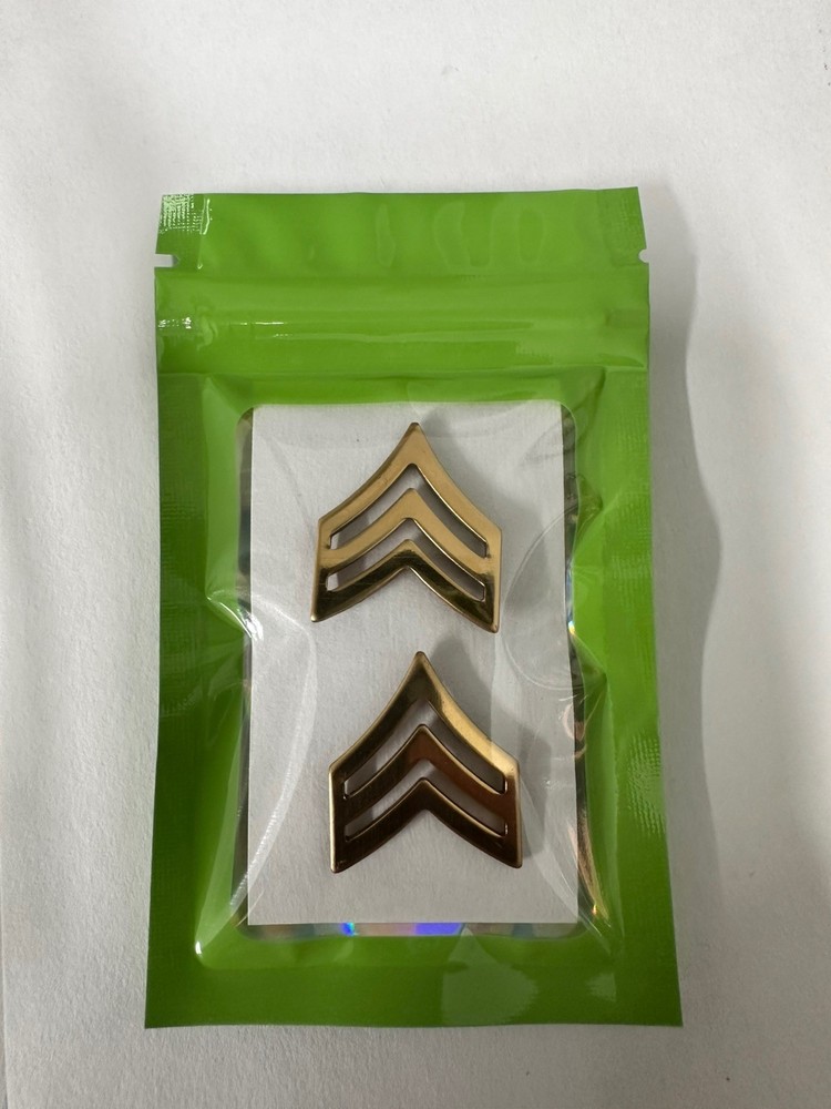 Enlisted Rank Pins: Army Sergeant - gilt pair