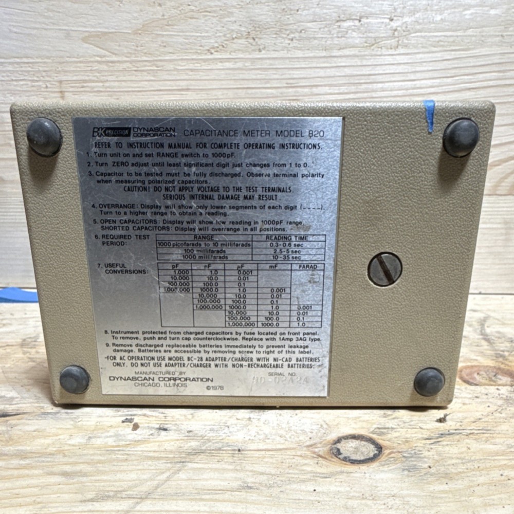 B&K Precision 820 Capacitance Meter 1000 pF to 10 mF Range