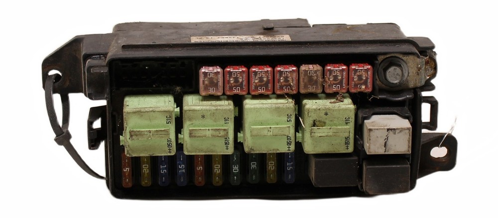 Used Fuse Box Engine fits: 2006 Mini COOPER  Grade A