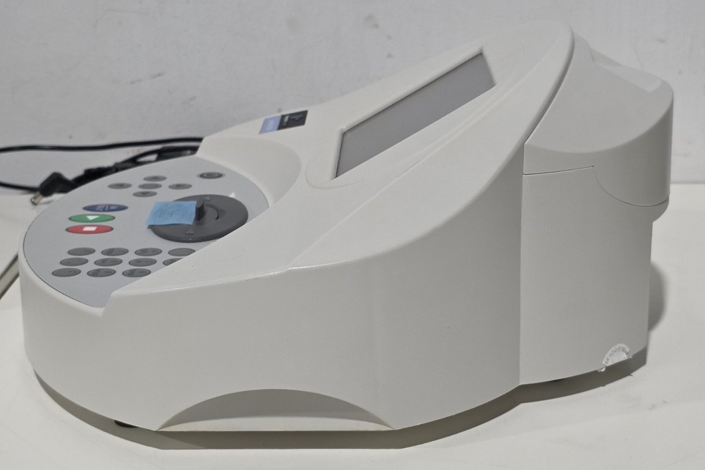 Perkin Elmer Lambda Bio UV/Vis Spectrophotometer