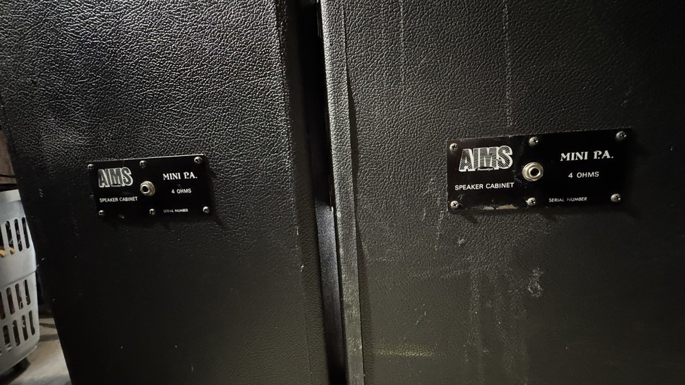 (2) AIMS mini P.A speaker cabinets